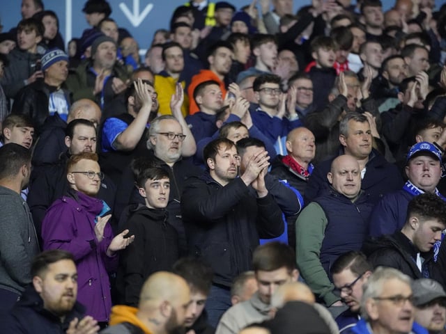 1,460 Pompey fans made the mid-week trip to Oxford United on Tuesday evening.