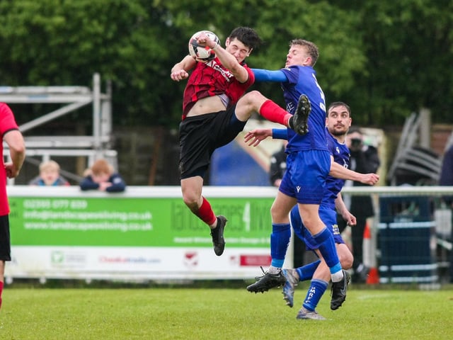 Baffins (blue) v Petersfield. Picture by Nathan Lipsham