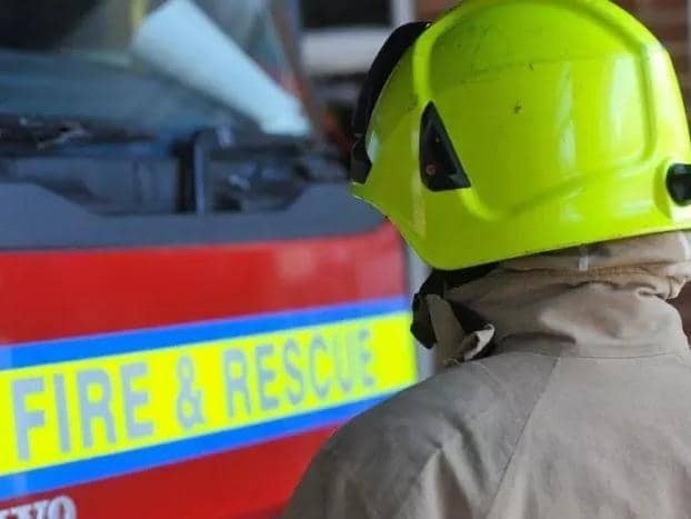 Firefighters have been tackling a fire at an electricity substation in Warsash.