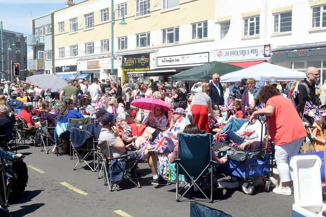 The Lee Beacon 2022 event celebrating The Queen's Platinum Jubilee took place on Thursday, June 2, 2022, at Marine Parade in Lee-on-the-Solent.

Picture: Sarah Standing (020622-8600)