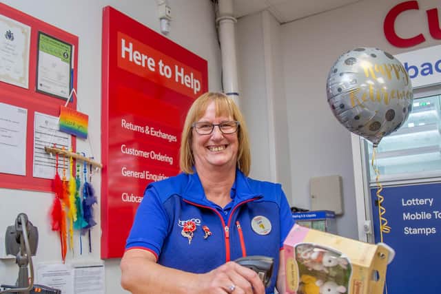 Lyn Bloodworth is retiring after 37 years. Staff and well-wishers are having a surprise farewell for her at Tesco, Cosham, Portsmouth on Wednesday 8th November 2023
Pictured: Lyn Bloodworth on her last day at Tesco, Cosham, Portsmouth
Picture: Habibur Rahman