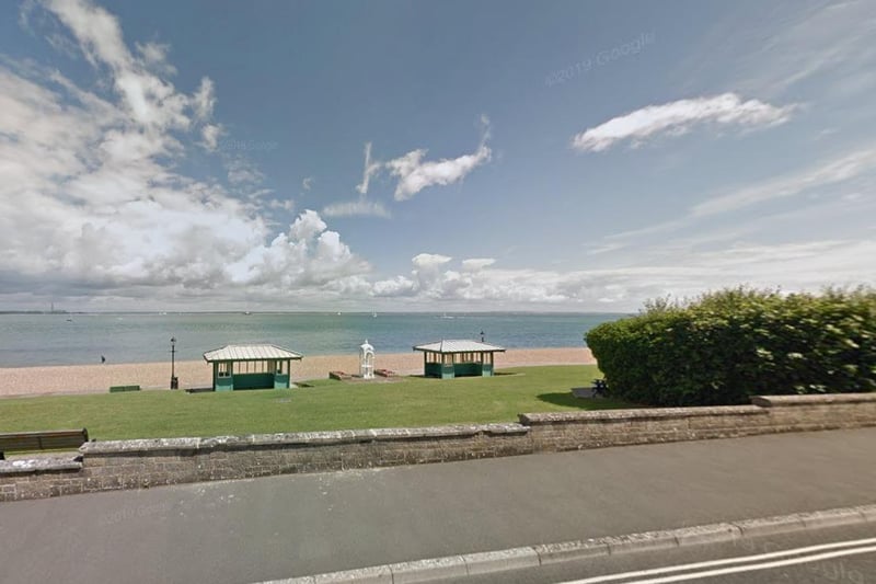 Cowes is an absolutely gorgeous place to live. It boasts a beautiful beach and it is a popular place to live.