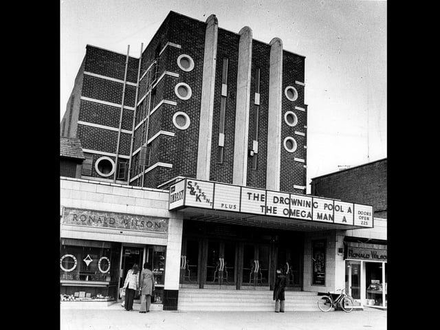 Embassy Cinema in Fareham 1975. Picture: The News 3204-4