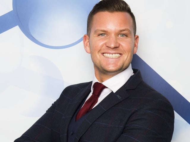Martin was a paper-boy in Stubbington growing up and was crowned winner of The Apprentice in 2012 and also confirmed his allegiances to Pompey.