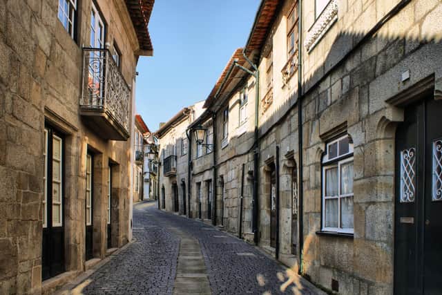 The narrow streets of Vila do Conde.