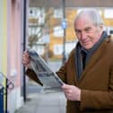 Steve Kingsley with a copy of The News.
Picture: Habibur Rahman