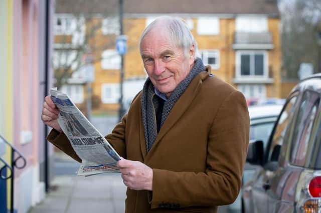 Steve Kingsley with a copy of The News.
Picture: Habibur Rahman