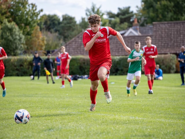 Horndean (red) v Moneyfields. Picture by Alex Shute