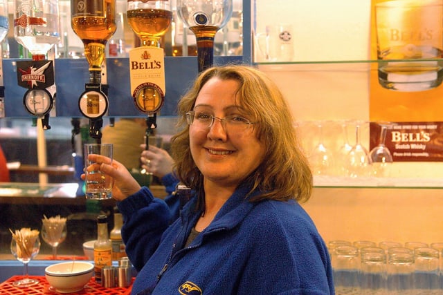 Sandra Spiers (48) bar supervisor at The Grandstand Bar at Portsmouth Greyhound Stadium. 10th February 2006. Picture: Mike Scaddan. 060583-0237