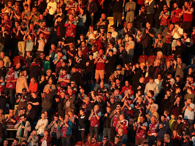 Average attendance: 19,702; Capacity: 21,944.