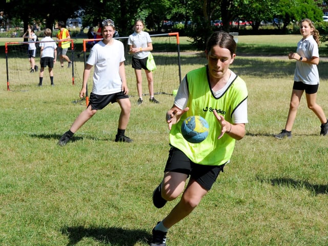 Year 8s playing handball (150623-8423)