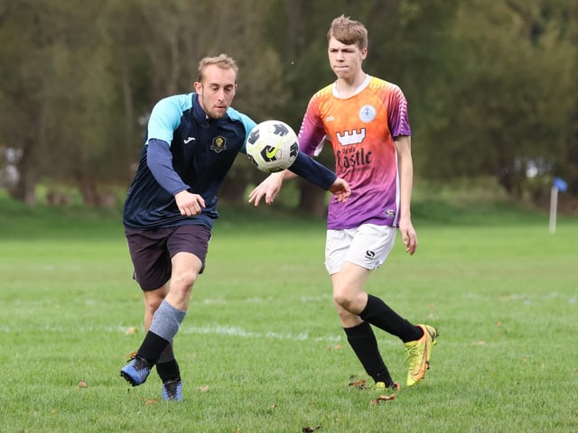 Fundraising (blue) v King George Rovers. Picture by Kevin Shipp