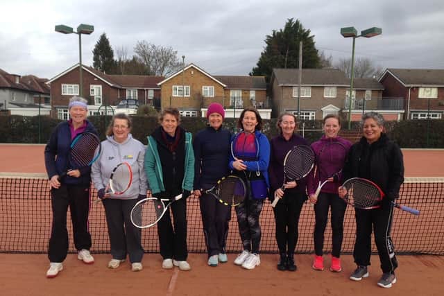 Avenue 2nds v Lee 2nds (from left): Heather Halliday, Sian Prior, Debbie Berry, Helen Weekes, Donna Davy, Patsy Scarborough, Saskia Benzing, Barbara Parodi