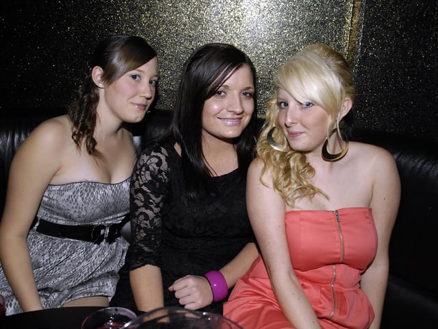 Clubbers enjoy a night out at Tiger Tiger in Portsmouth in 2009. Picture: 093591-1
