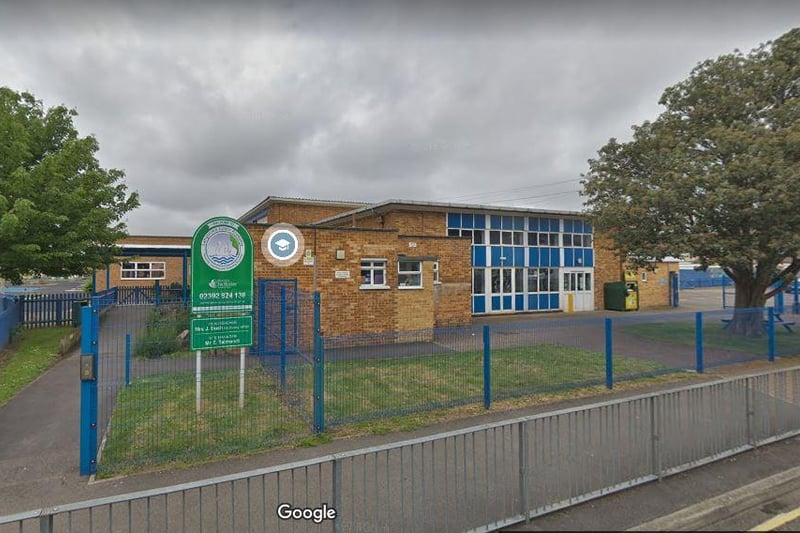 This primary school in Lakeside Avenue has a 4.4 star rating on Google Reviews.
