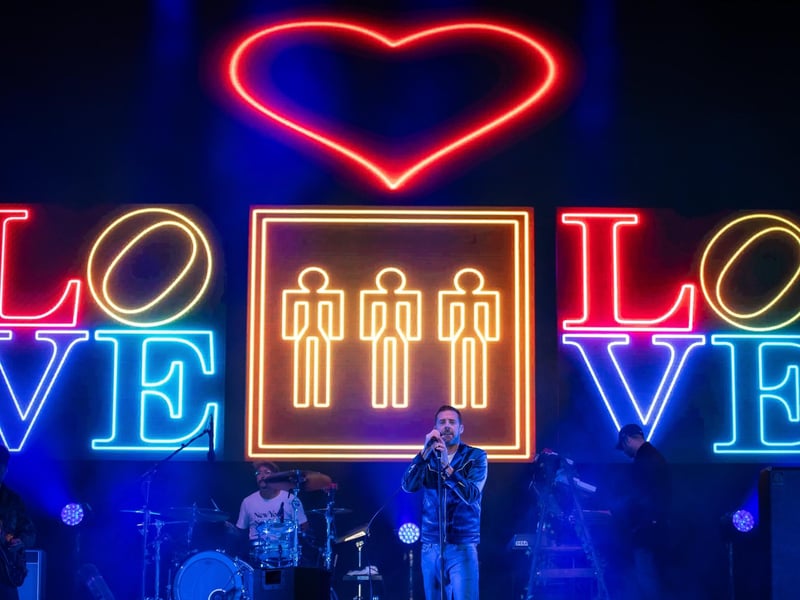 Kaiser Chiefs smashed the Common Stage on Saturday evening to a packed crowd. Photo by Alex Shute