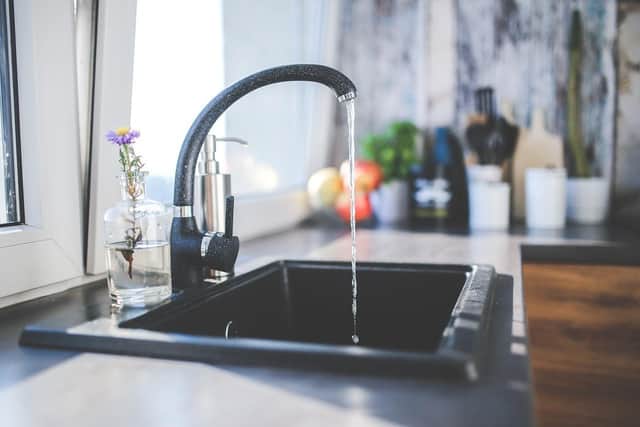 Portsmouth Water supplies drinking water to the city and surrounding area (Image by Karolina Grabowska from Pixabay)