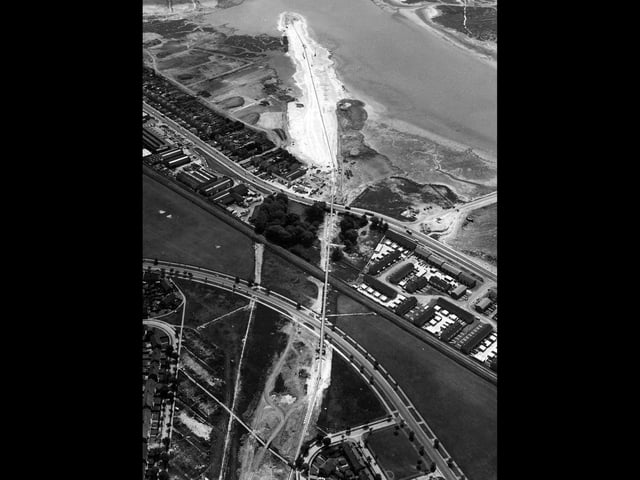 The chalk cliff, Portsdown Hill, Paulsgrove in 1971. The News PP5049