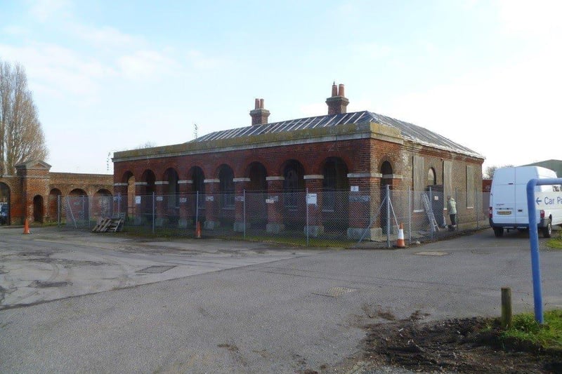 The Former Guard House to Gunboat Yard was constructed in mid-19th century, mainly built of red brick with limestone dressings beneath hipped slate roof. Vacant and at risk due to poor condition of roofs, rainwater disposal, leaning chimney stack, windows, doors, floors and internal finishes. Historic England grant aided a Conservation Management Plan and Feasibility Study. New uses are being explored.