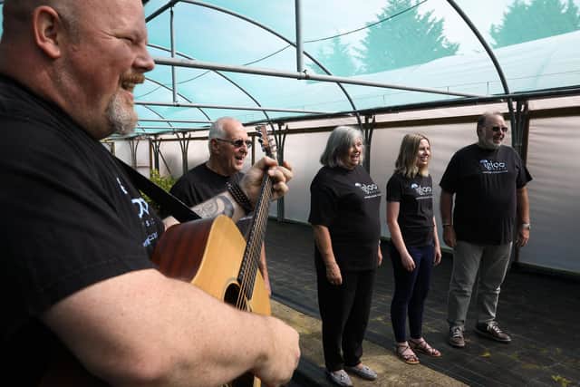 Performers, from left, Chris Wood, David Ford, Angie Kingsland, hayley Durrant and Bob Cheshire. The Igloo Choir at Mount Folly Nurseries, Wickham. The choir are having a taster day on August 21st where all are welcomePicture: Chris Moorhouse (jpns 120821-28)