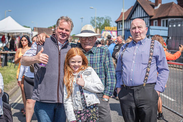 Bill Lee, Chris Oughton and Joey Oughton and Jasmin, 10.