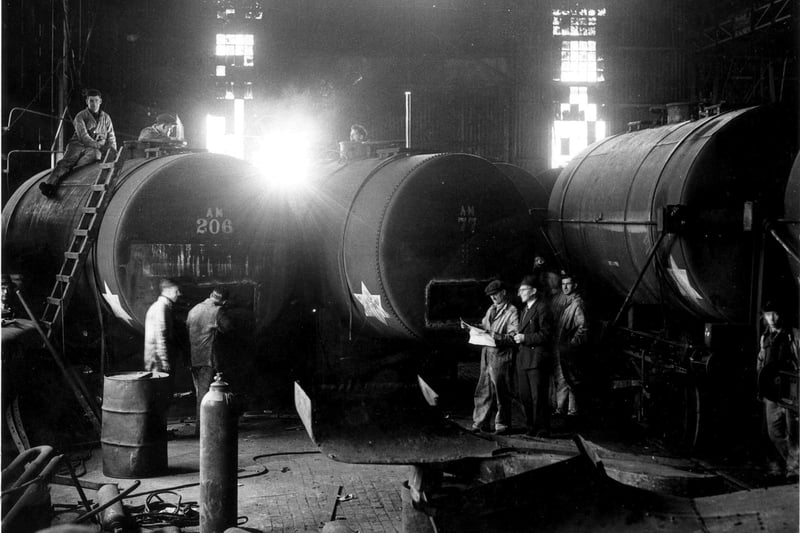 Portsmouth Dockyard workers train repair shop, 1940's. Picture: The News Portsmouth