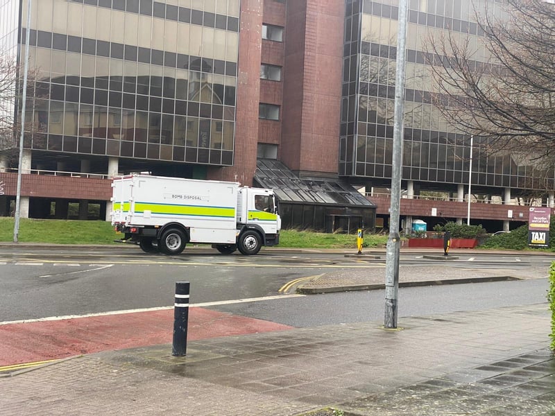 Police cordoned off much of Kingston Crescent this morning, after a "suspicious package" was found. A bomb disposal unit was called.