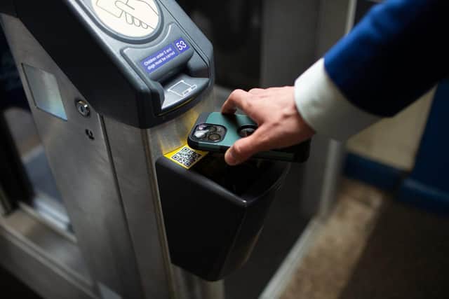 Smartphone season tickets can now be bought instantly on new apps