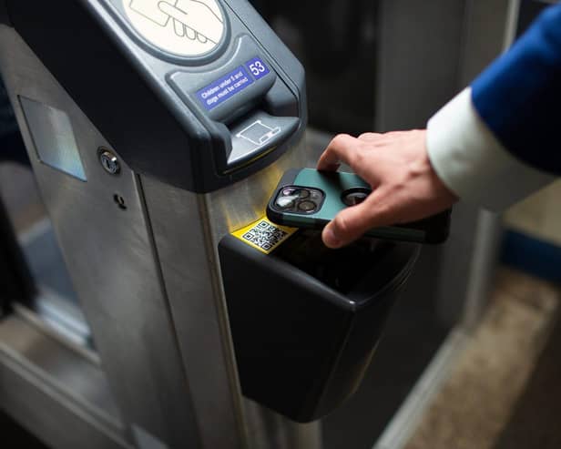 Smartphone season tickets can now be bought instantly on new apps