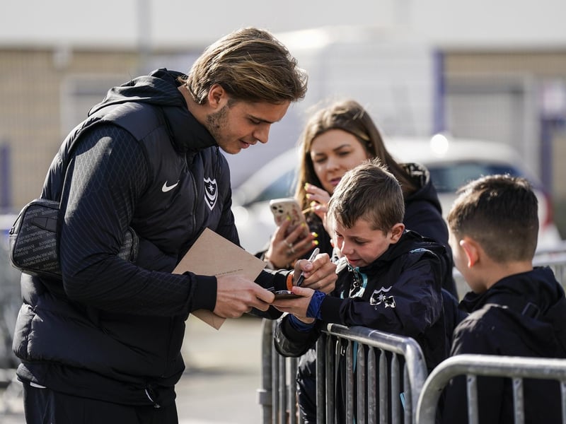 Ryley Towler spend time with these young fans before kick-off.