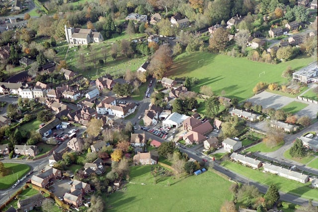 An aerial view St Peter's Church, Bishop's Waltham in 1998.