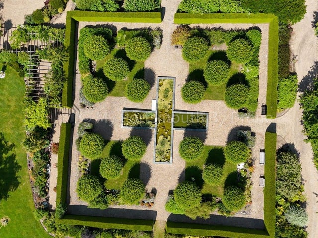 Portchester Memorial Gardens