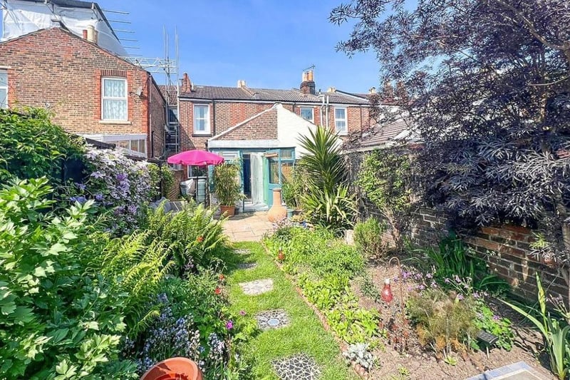The listing says: "The property is well presented throughout and the ground floor consists of lounge room to the front featuring character fire place, ceiling mouldings and rose. There is a dining room to the centre of the home with a modern kitchen accessible featuring a conservatory on the rear of the property."