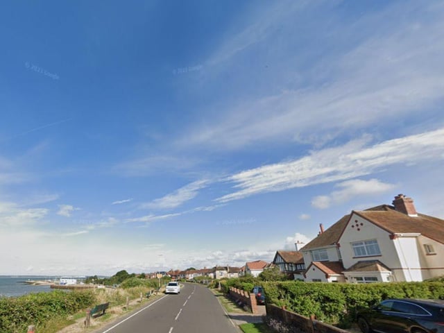 The average price of a property at PO14 3JS Cliff Road, Fareham is £1,456,500	.