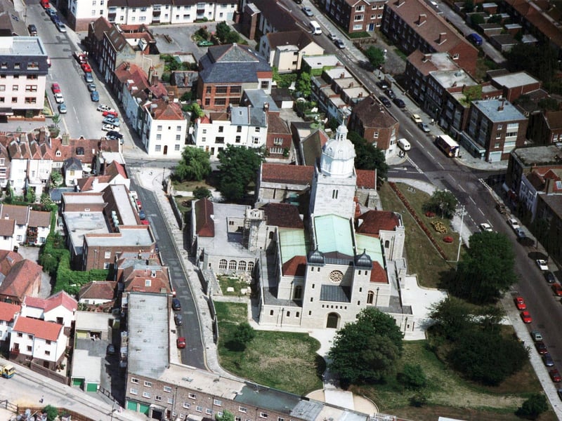 Portsmouth Cathedral - St Thomas - Old Portsmouth 12th June 1992. Picture: The News 6737-3