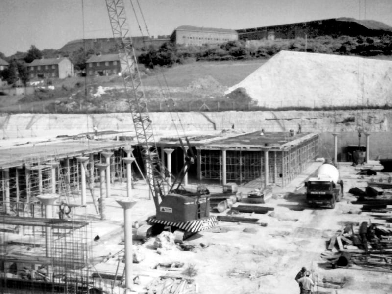 Here we see the construction of Farlington No.8 reservoir in 1994. On the top of Portsdown Hill can be seen Fort Purbrook. Picture: Portsmouth Water Company.