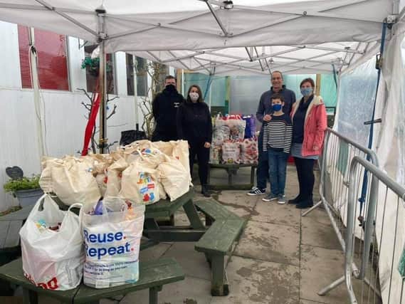 Lorry drivers delayed by the border closure receive food from Portsmouth community 