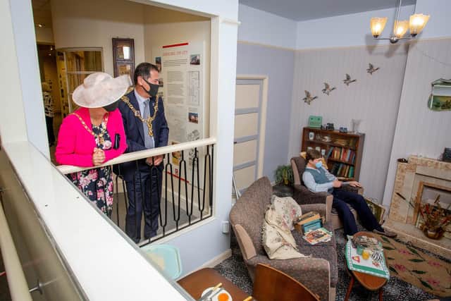 Lord Mayor of Portsmouth Rob Wood and Lady Mayoress Deborah Wood looking at a replica 1950s room.
Picture: Habibur Rahman