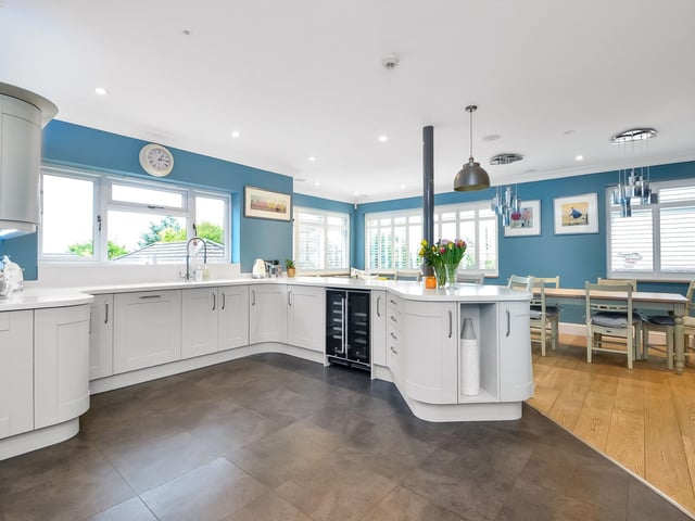50 Hill Road, Portchester