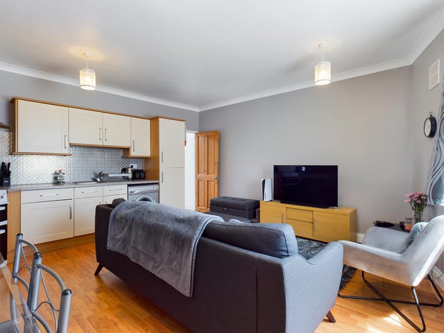 This two bedroom first floor flat is on the market for £190,000. It is listed by Chinneck Shaw.