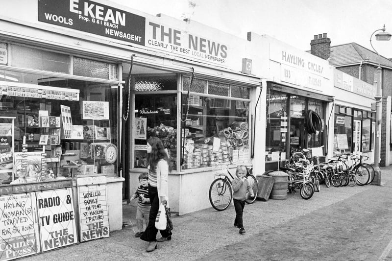 The News on Elm Grove, Hayling 1972. The News PP4851