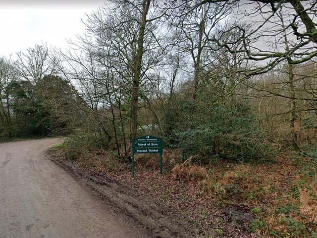 Forest Bere, on Manor Lodge Road, has a rating of 4.6 out of five from 952 reviews on Google.