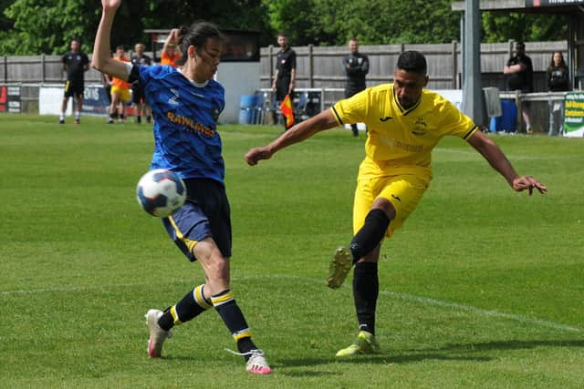 Harvest (yellow) v Hook. Picture by Ian Grainger.