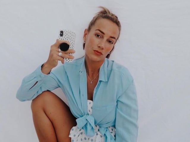 With more than 6K followers, Portsmouth-based Southerly uses Instagram to talk all things motherhood, fashion and fitness - without shying from the hard bits.