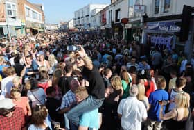 Love Albert Road day 2009, Thousands attend the event - DJ Matt Handy raves it up.  Picture: Paul Jacobs. (093449-43)