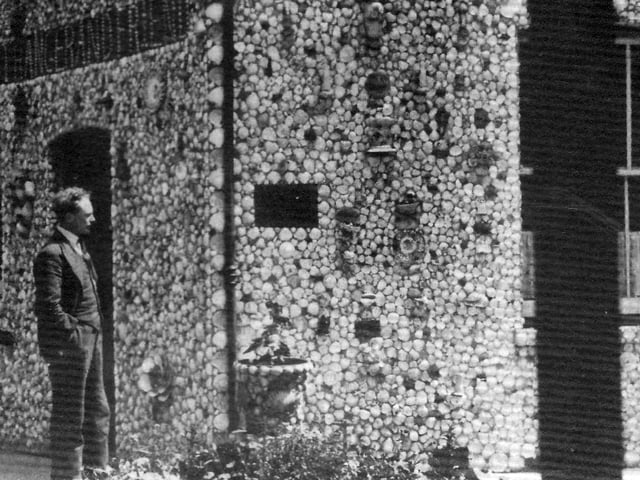 The seashell wall at the back of The Eastney Tavern, Eastney, in the 1920's or 1930's.