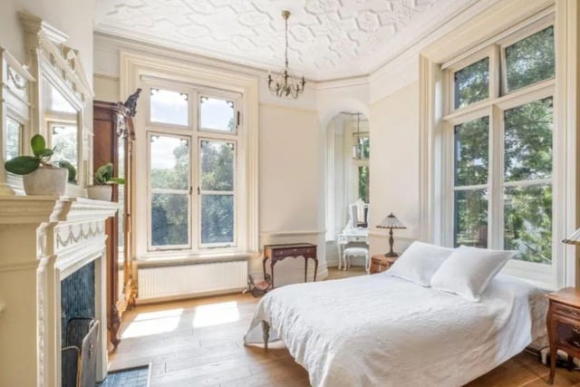 This property is on the market for £1,800,000 and it is being sold with Keller Williams Advantage. For more information about the property visit the website.