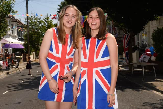 Pictured is: Scarlett Knaresborough, 16 and Eddie Samuels, 16.Picture: Keith Woodland (030621-6)