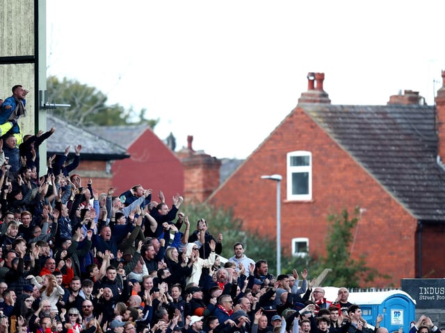 Number of away fans present: 1,609