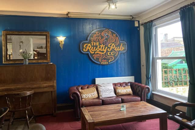 The Apsley House in Southsea has nice cosy seating areas